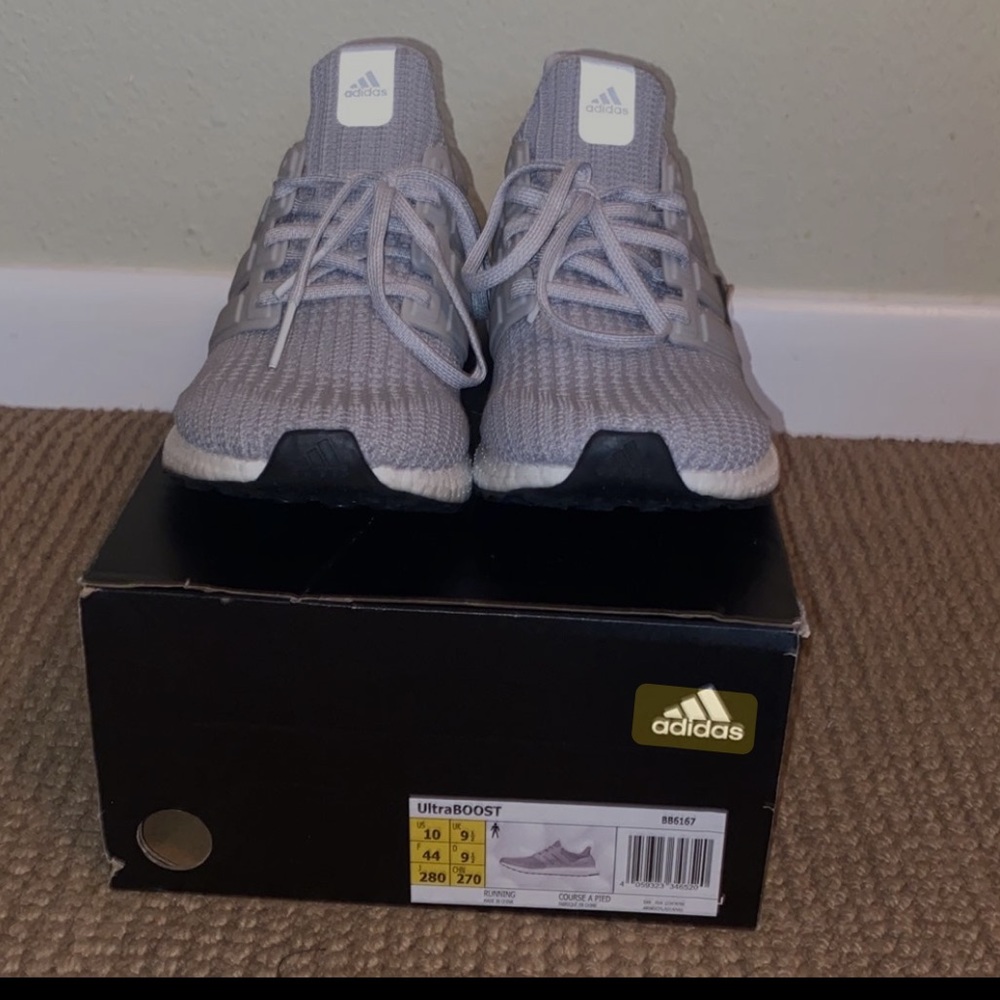 Adidas UltraBoost 4.0